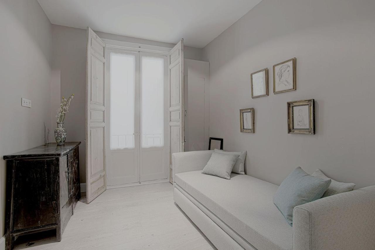 Genteel Home Huertas Madrid Exteriör bild